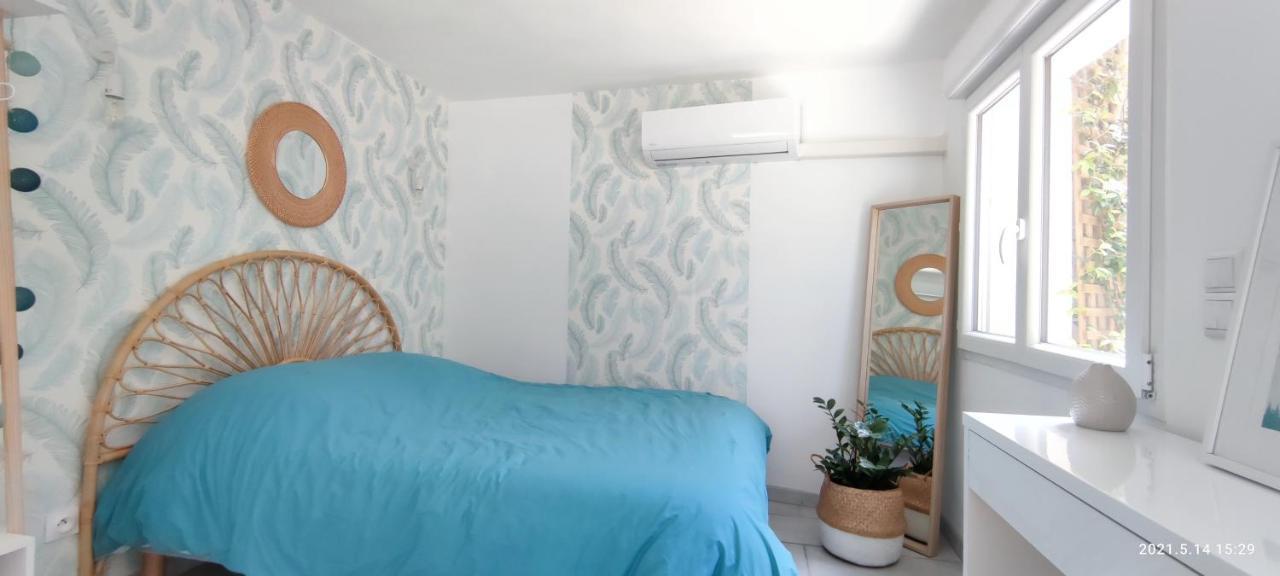 Belle Dependance De 30M2 Avec Terrasse Et Jardin Villeneuve-lès-Avignon Exterior foto